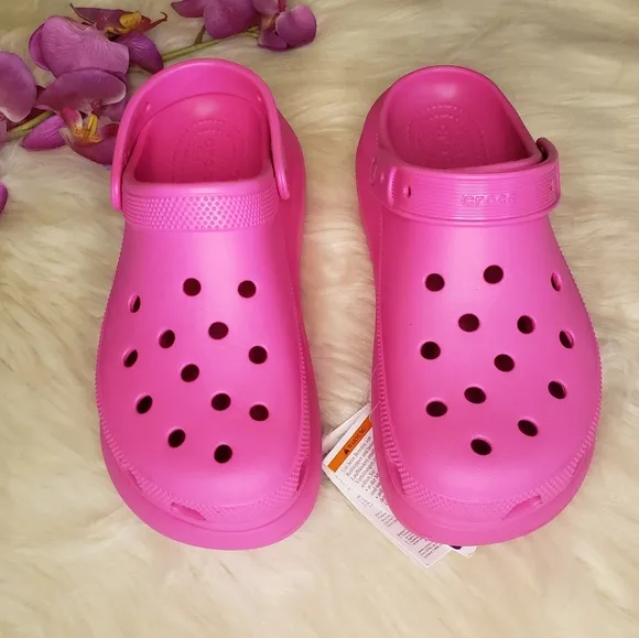 🆕️ 💕Croc's Women's Pink Classic Crush Platform Clog Slip On sz 10 NWT