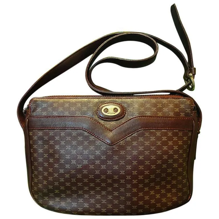 80's vintage Celine shoulder purse in bordeaux, burgundy leather with iconic blaison macadam print all over. riri zipper.