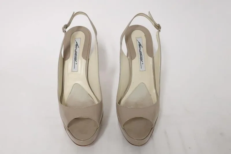 Brian Atwood Sandal Taupe Patent Leather Size 37.5 Lucite Heel Slingback