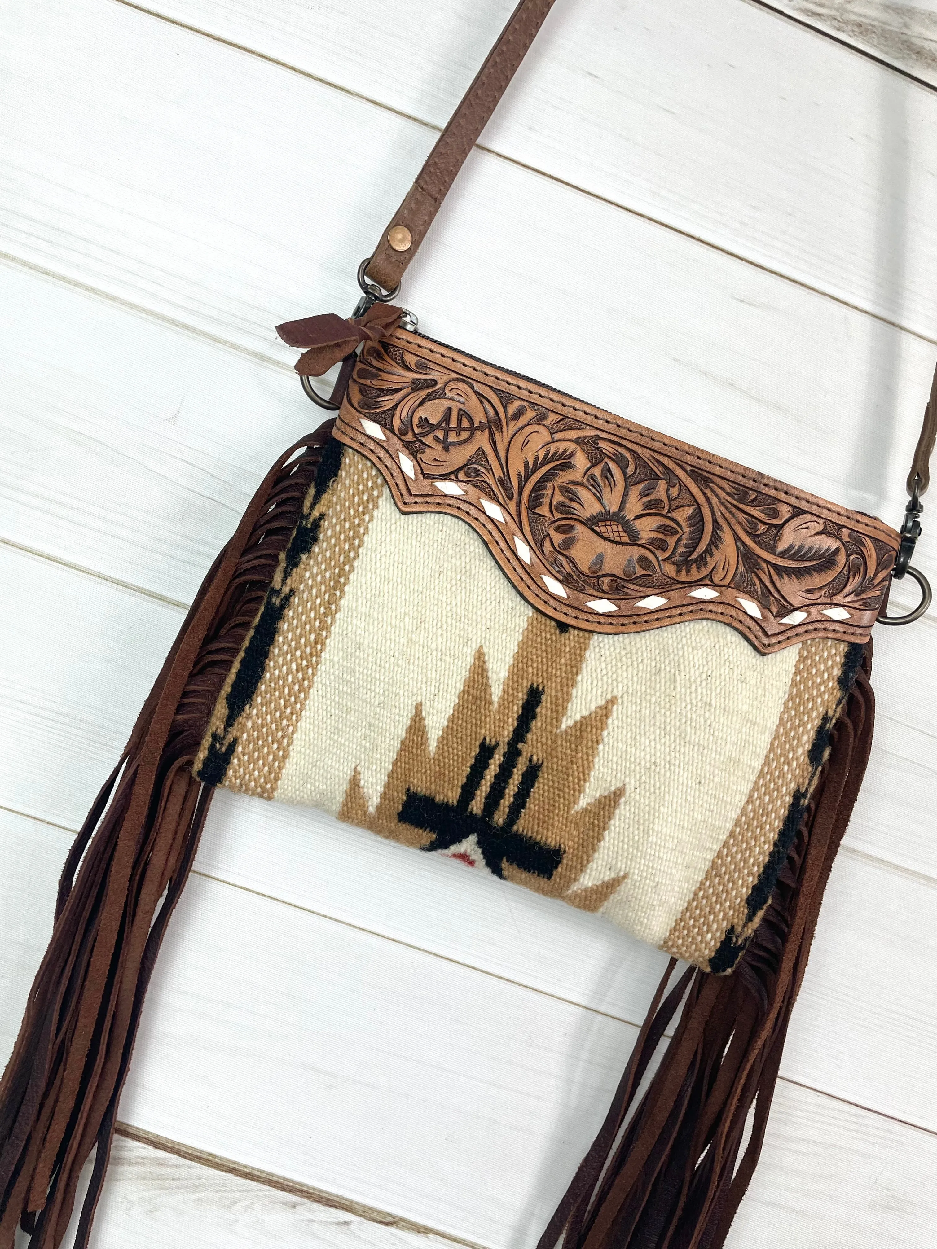 Churro Tan & Cream Wool Pattern with Leather Tooled Fringe Bag