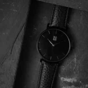 Classic Minimal Watch - All Black