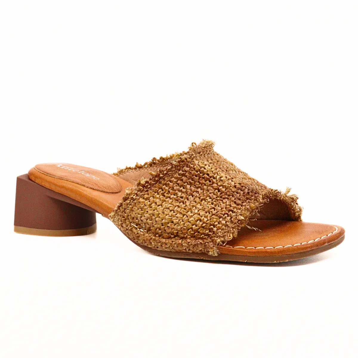 Clover Taupe Rafia