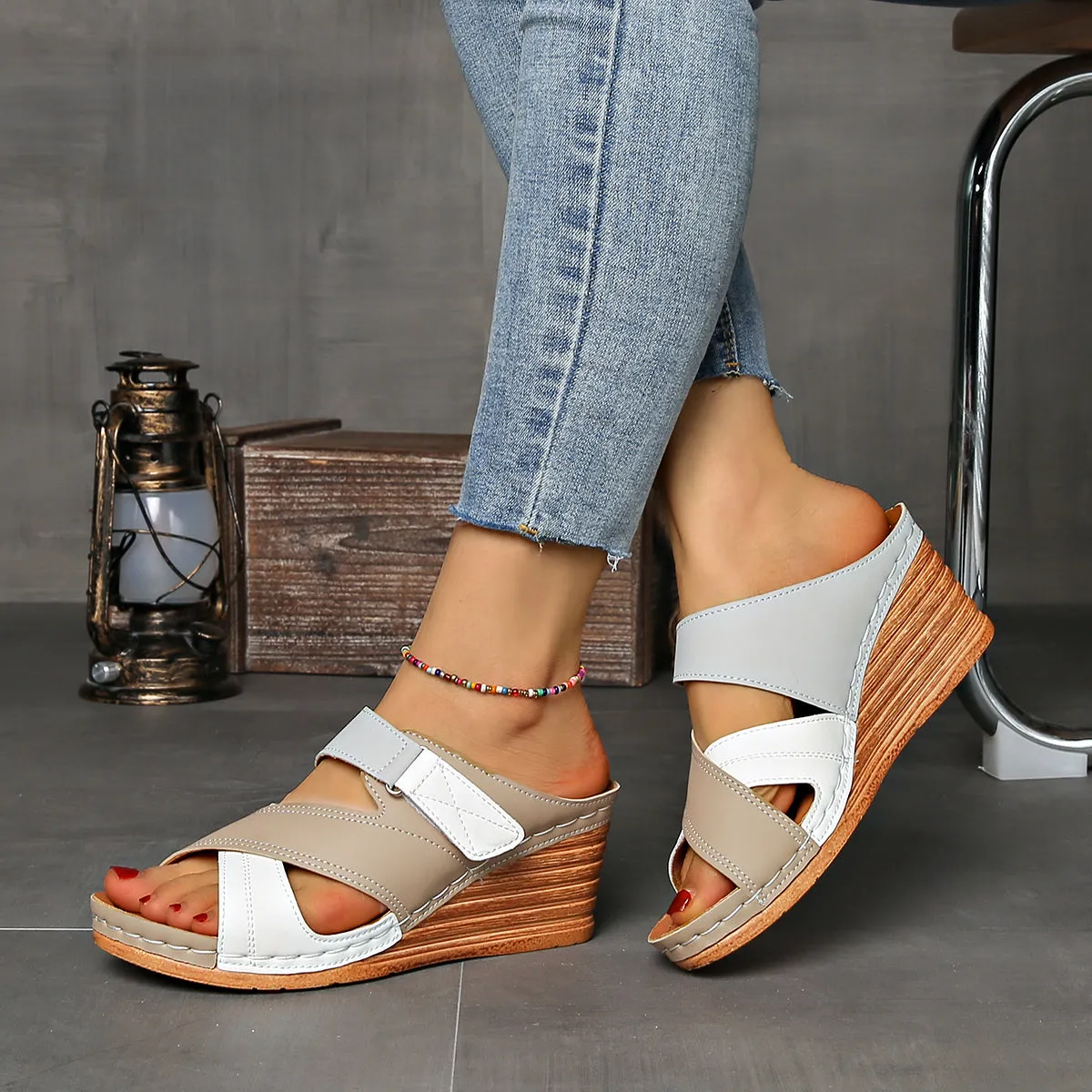 [Comfortable Sandals] Comfortable Women's Two-Tone Wedge Sandals | Adjustable Straps, Open Toe, Platform Heel, White & Black, Cross Design, Casual Footwear