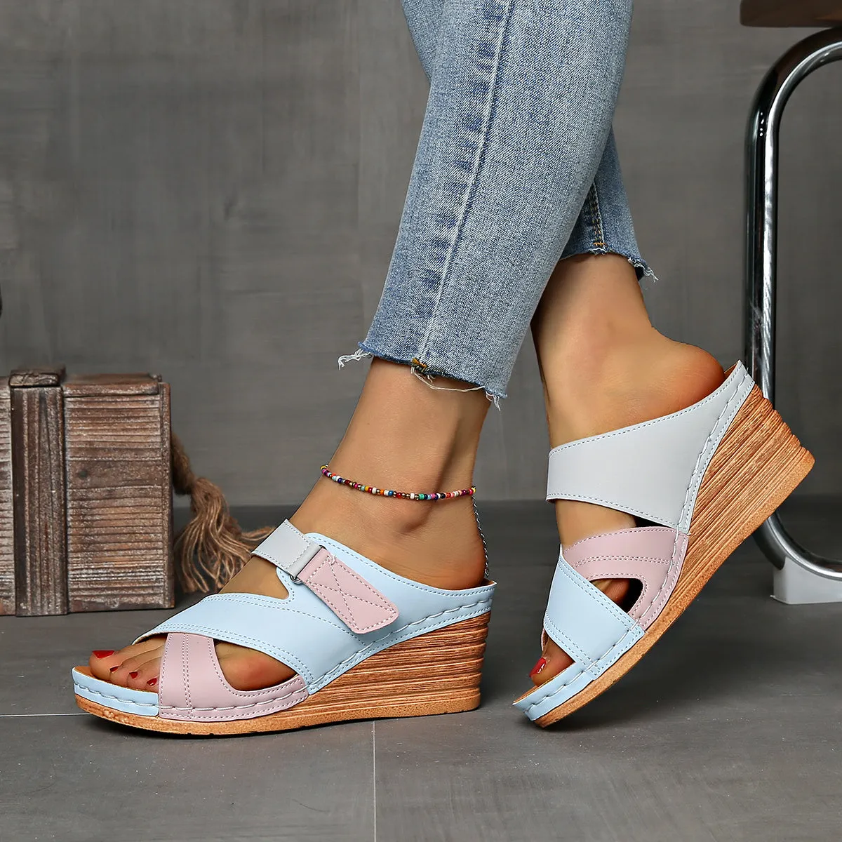 [Comfortable Sandals] Comfortable Women's Two-Tone Wedge Sandals | Adjustable Straps, Open Toe, Platform Heel, White & Black, Cross Design, Casual Footwear