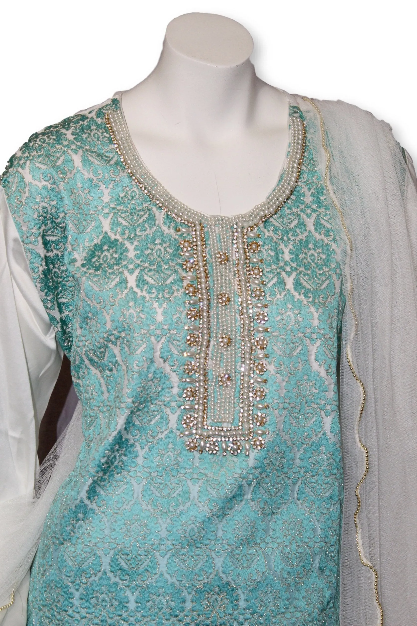 D01 Pakistani Indian Women 3 Piece Semi Formal Dress