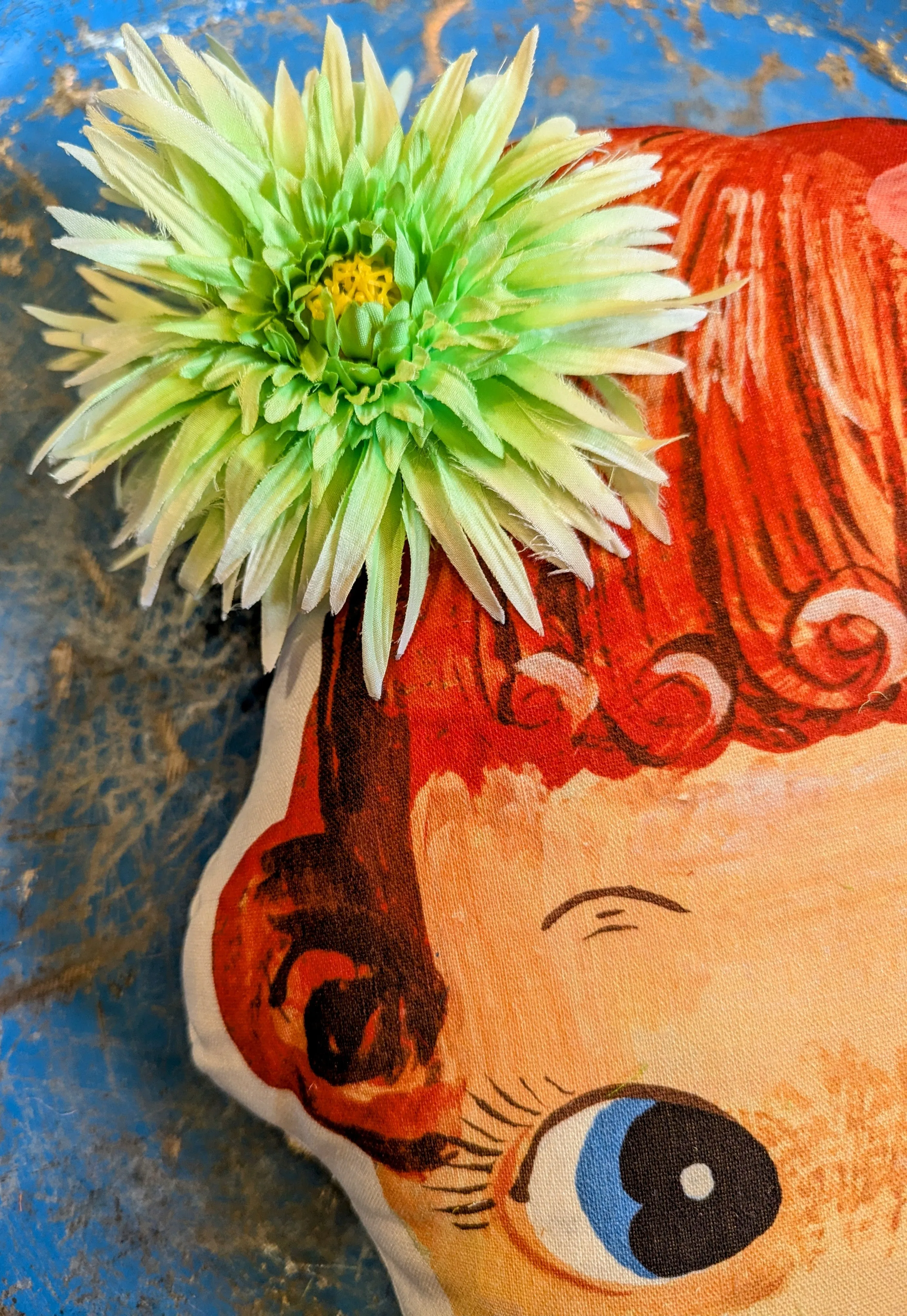 Double claw clip hair flowers - dahlia