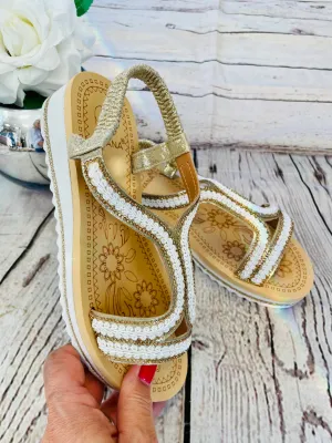 LADIES GOLD SMALL WEDGE SANDALS ( LOLO )