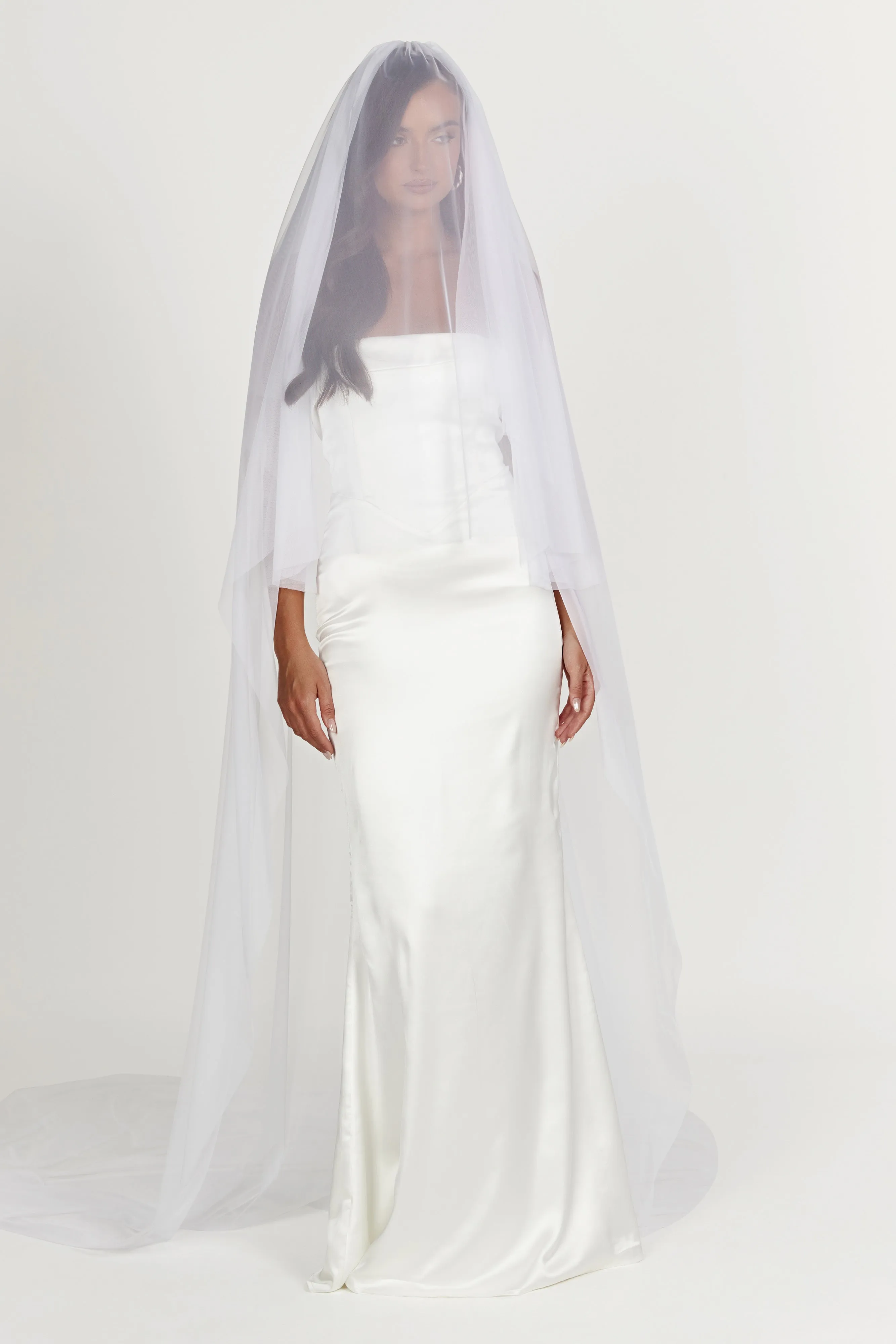 Margareta Veil - White