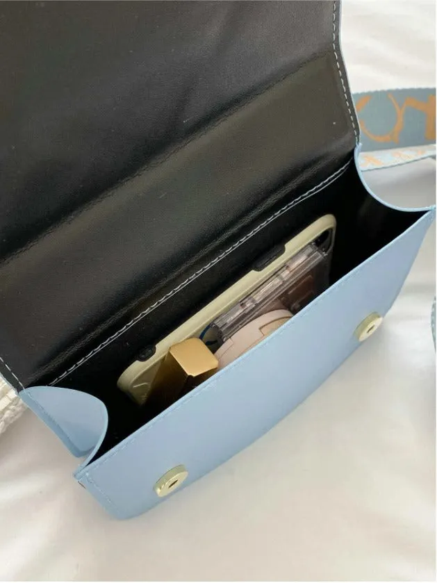 Minimalist Embossed Chain Satchel Bag - Blue