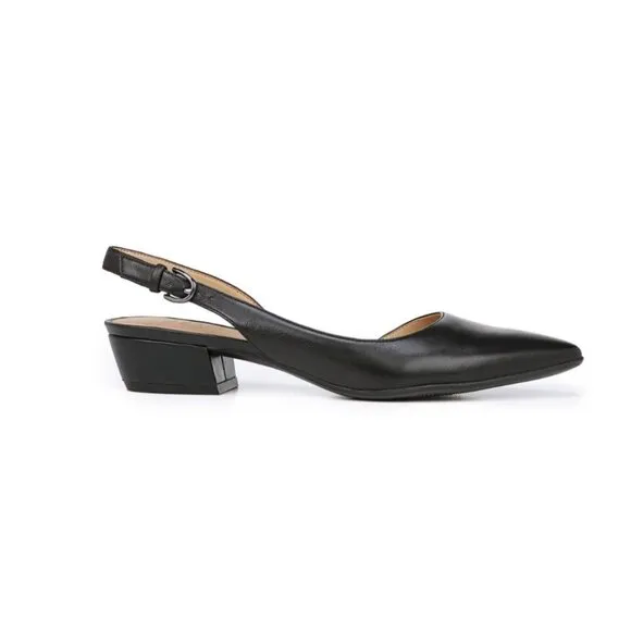 NATURALIZER BANKS POINTED TOE FLAT (Narrow)