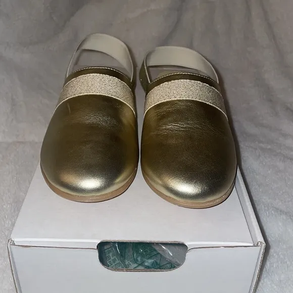 NWT Naturino Evry Slingback Mule