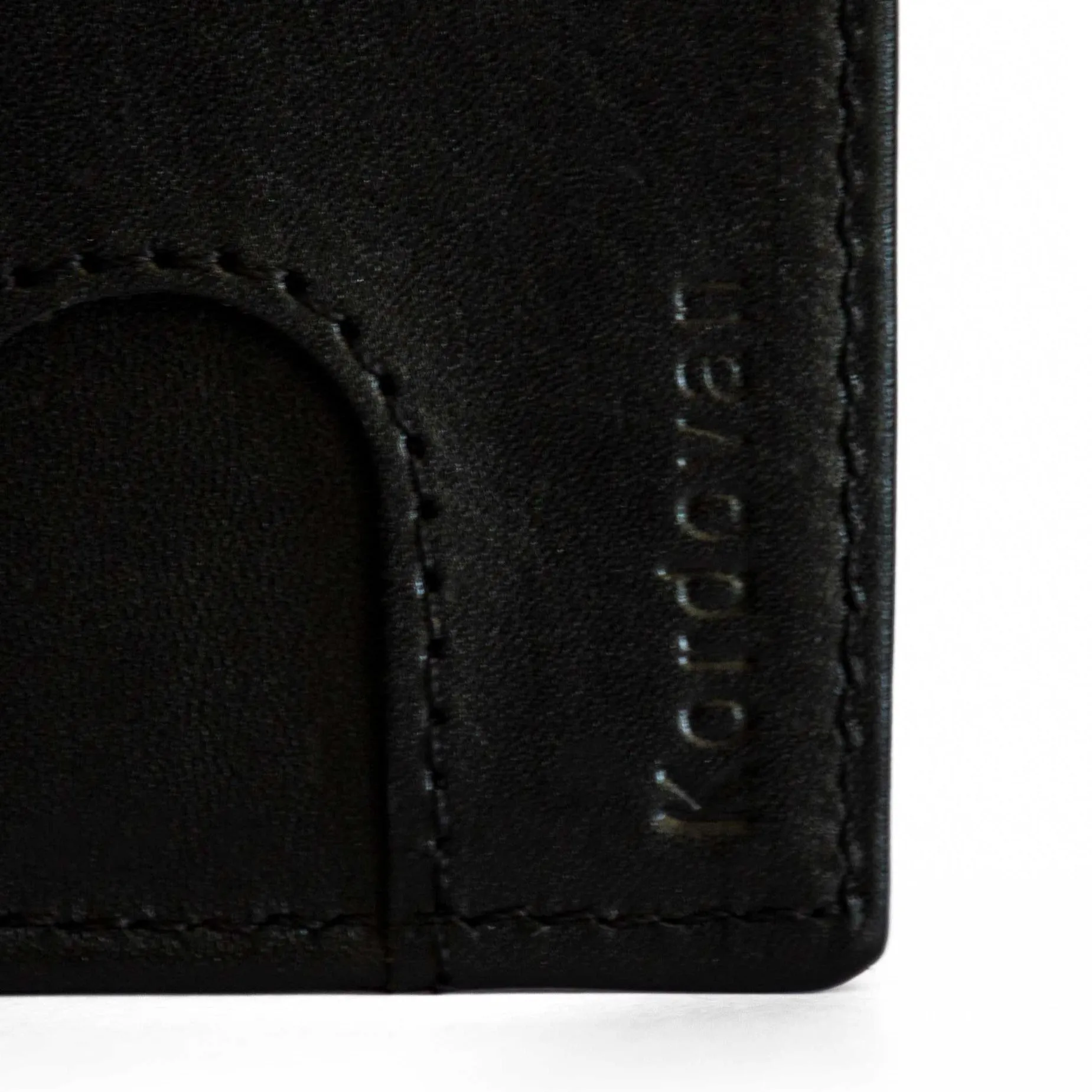 The Access // Minimal Wallet