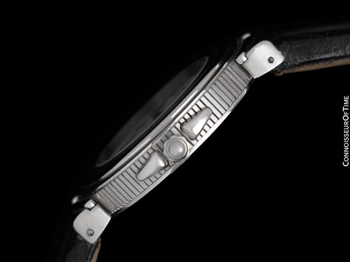 Tiffany & Co. Mens Intaglio Quartz Watch - Stainless Steel