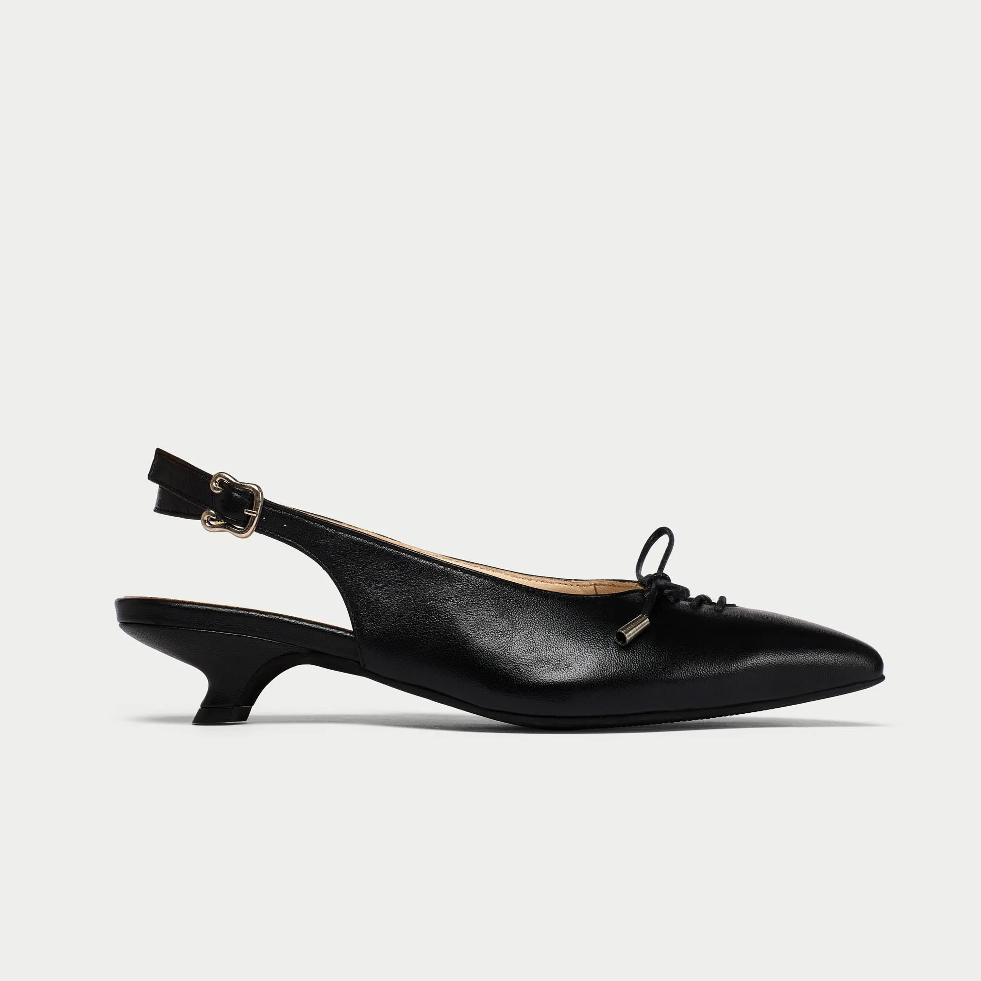 Trudie - Black Leather