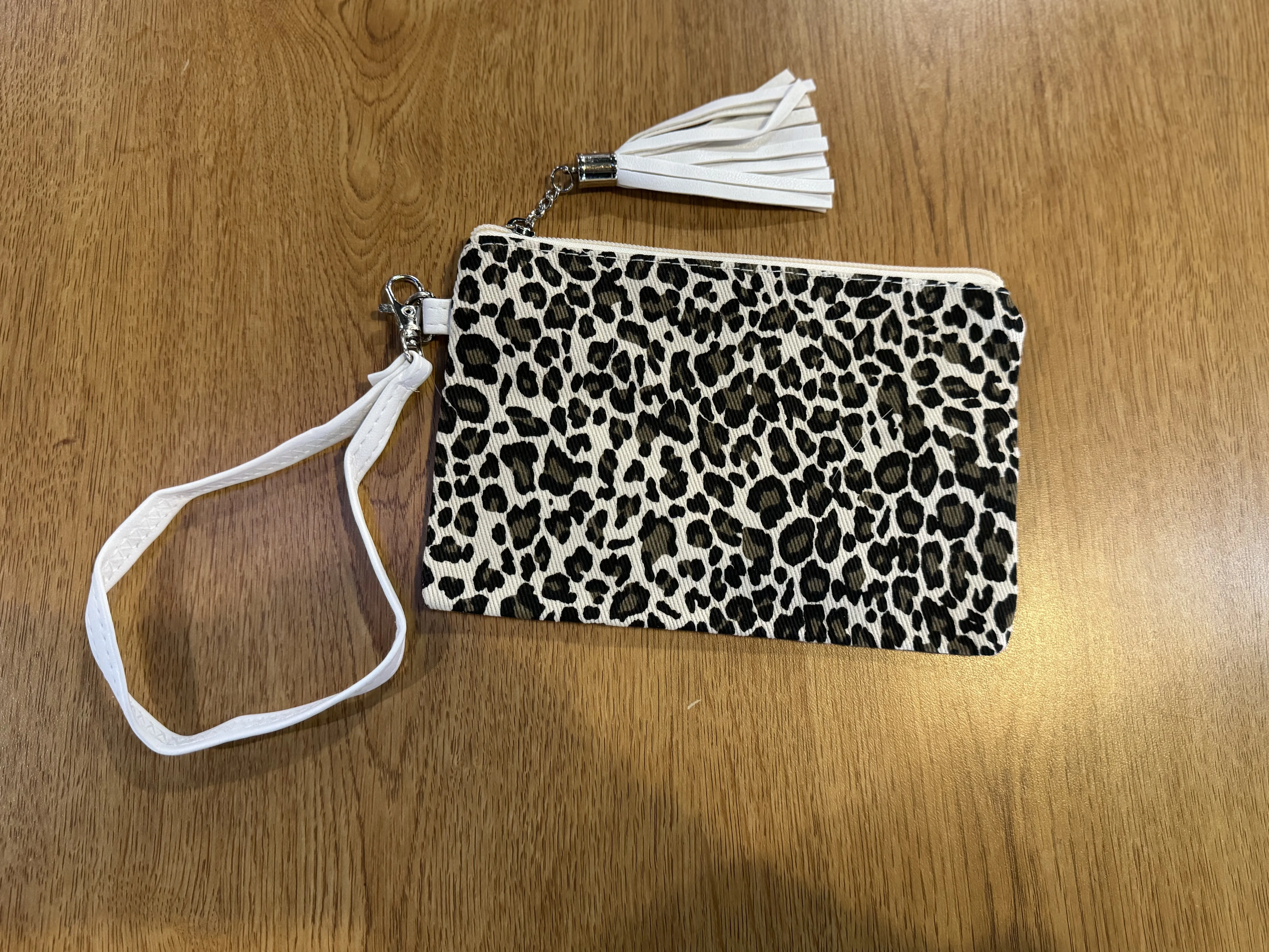 WRISTLET